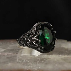 925 Sterling Silver Men's Ring with Green Zircon Stone - 1