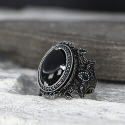 925 Sterling Silver Men's Ring with Onyx Stone - 1