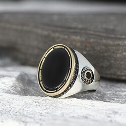 925 Sterling Silver Men's Ring with Onyx Stone - 1