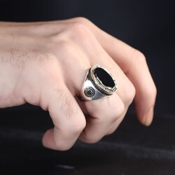 925 Sterling Silver Men's Ring with Onyx Stone - 3