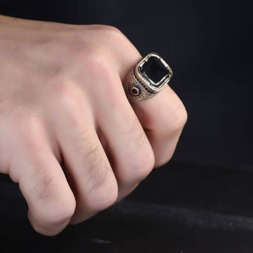 925 Sterling Silver Men's Ring with Onyx Stone - 3