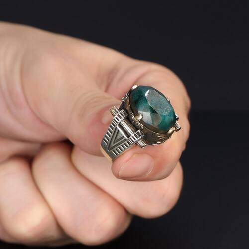 925 Sterling Silver Men's Ring with Semi-Precious Emerald Stone - 3