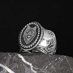 Patterned Silver Ring with Wolf Symbol - 1