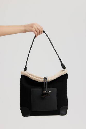 Plush Detail Suede Black Shoulder Bag - 2