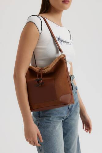 Plush Detail Suede Brown Shoulder Bag - 1